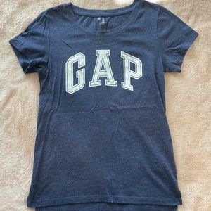GAP teeshirt